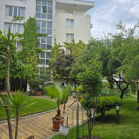 Ξενοδοχείο με διαμερίσματα Yassen Village 3*