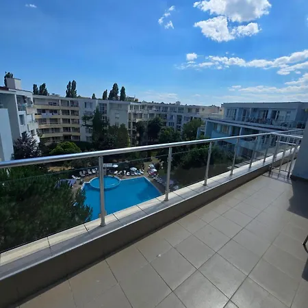 Yassen Village Σάνι Μπιτς