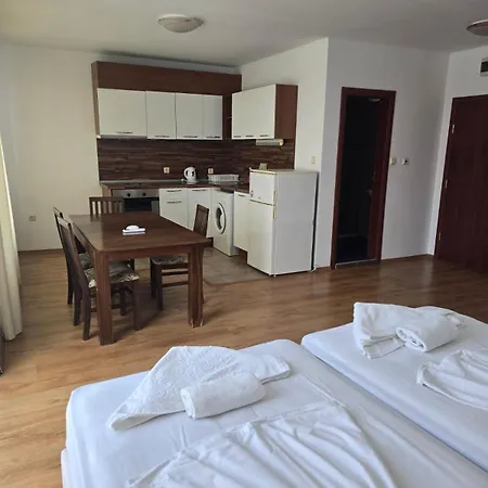 Yassen Village Hotel de apartamente