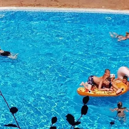 Apartahotel Yassen Village