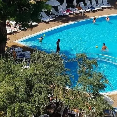 Apartahotel Yassen Village
